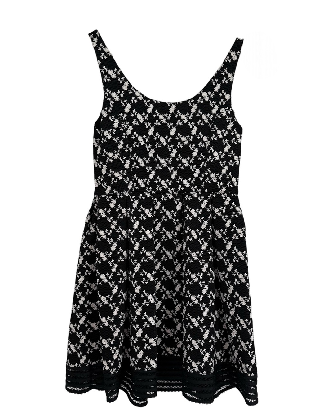 Sachin + Babi Floral Embroidered Mini Dress NWT Cocktail Elegant Party Size 10